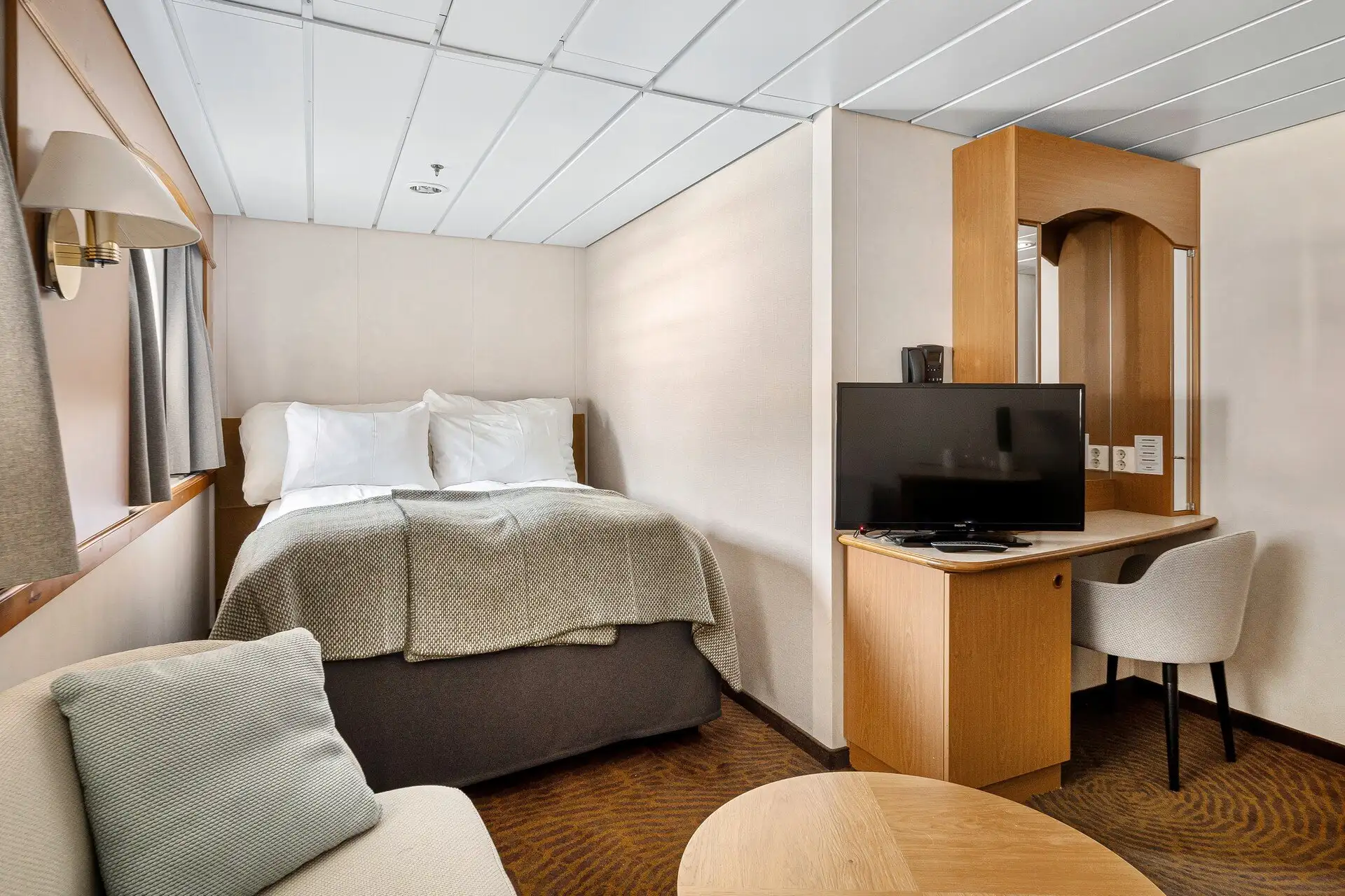 arctic_superior_qj_ms_trollfjord_hgr_162932_1920_photo_espen_mills