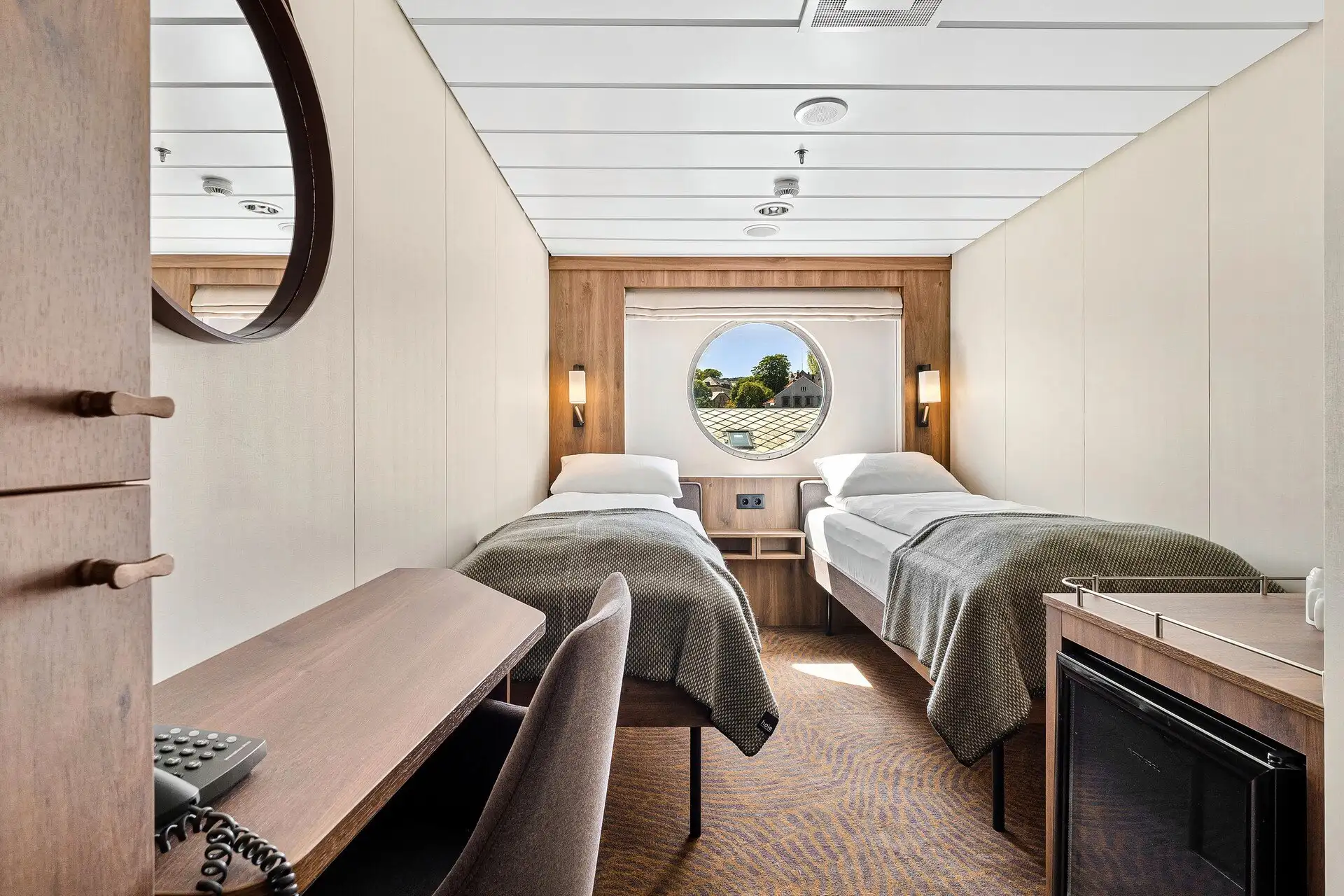 arctic_superior_u2_ms_trollfjord_hgr_162944_1920_photo_espen_mills