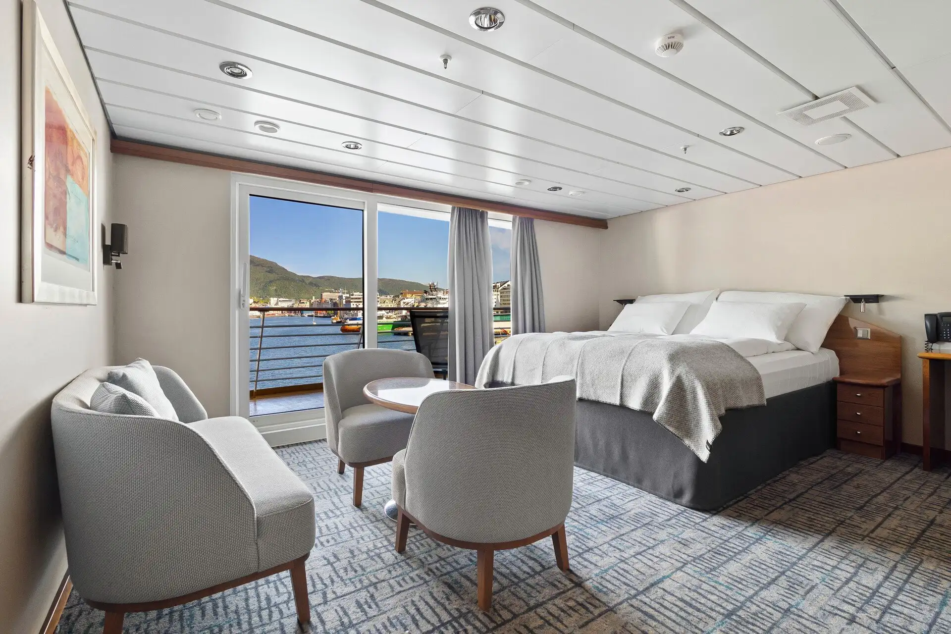 expedition_suite_m2_ms_trollfjord_hgr_162958_1920_photo_espen_mills