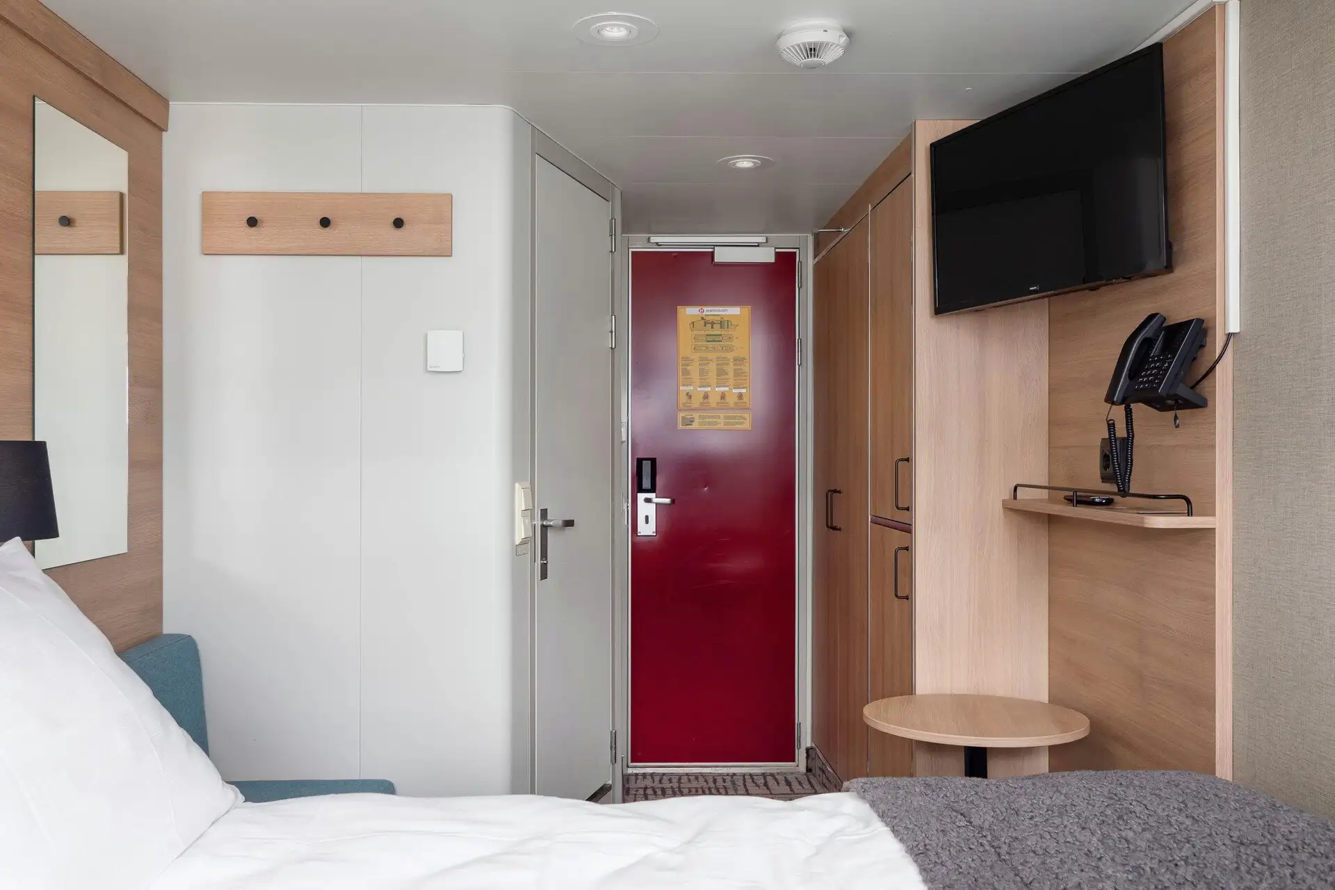 202303.24-ms-nordkapp-cabin-326-o2d-05-espen-mills-21113076-photo_espen_mills_1920